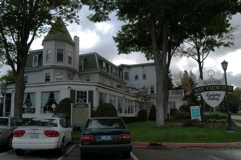 Staffords Bay View Inn (Motel Roselawn) - 2003 Photo From Me